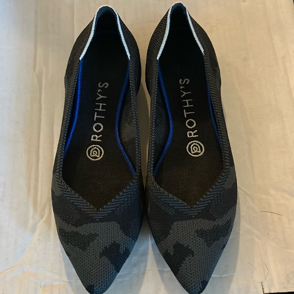 Rothy’s slip on camo pointed toe 6.5